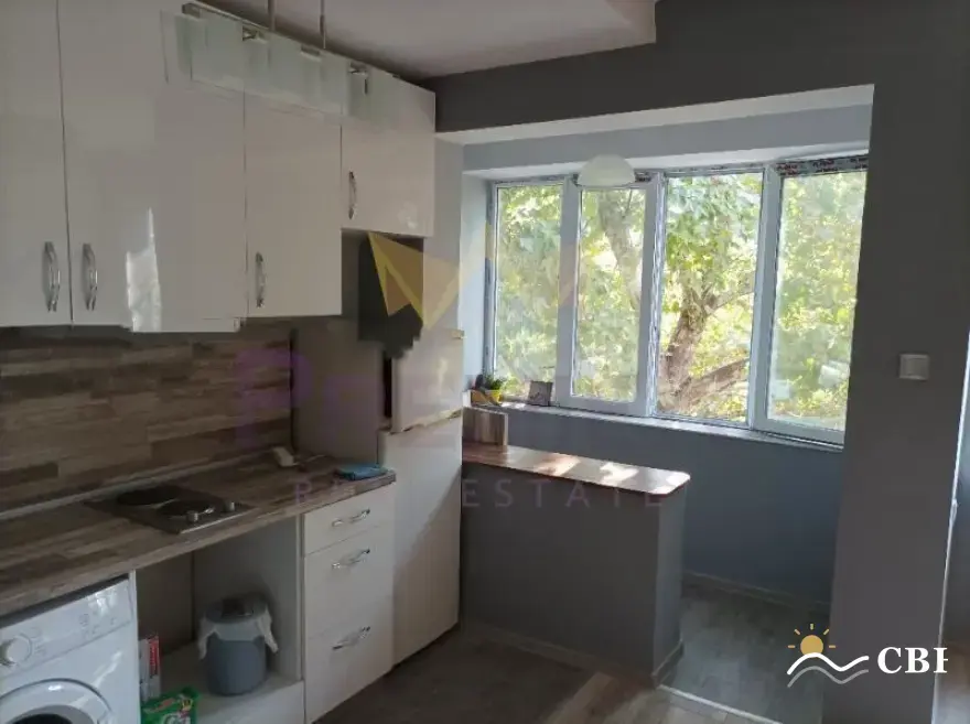 Apartment, 2-room, 65 m², in Varna. Photo 2 of 8. Varna, Black Sea, Bulgaria. Cheap Beach Holiday.