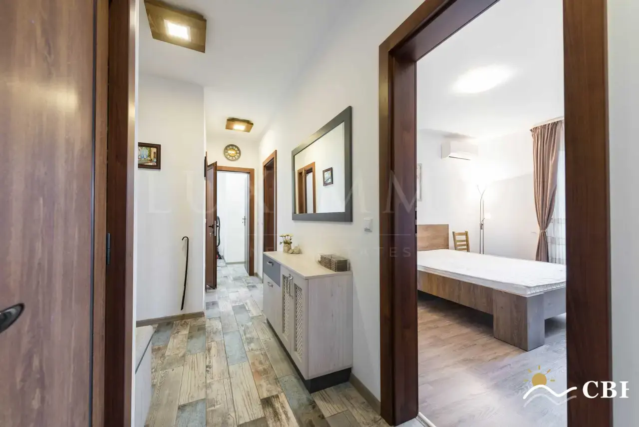 Apartment, 3-room, 150 m², in Varna. Photo 9 of 16. Varna, Black Sea, Bulgaria. Cheap Beach Holiday.