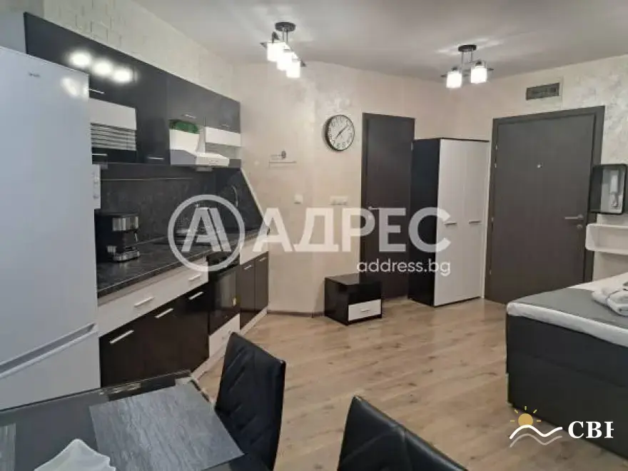 Apartment, 2-room, 55 m², in Burgas. Photo 3 of 12. Burgas, Black Sea, Bulgaria. Cheap Beach Holiday.