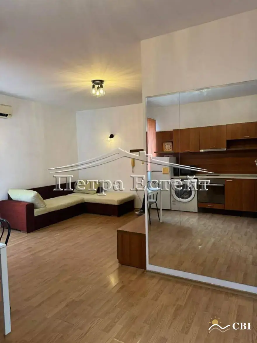 Apartment, 1-room, 45 m², in Varna. Photo 6 of 14. Varna, Black Sea, Bulgaria. Cheap Beach Holiday.