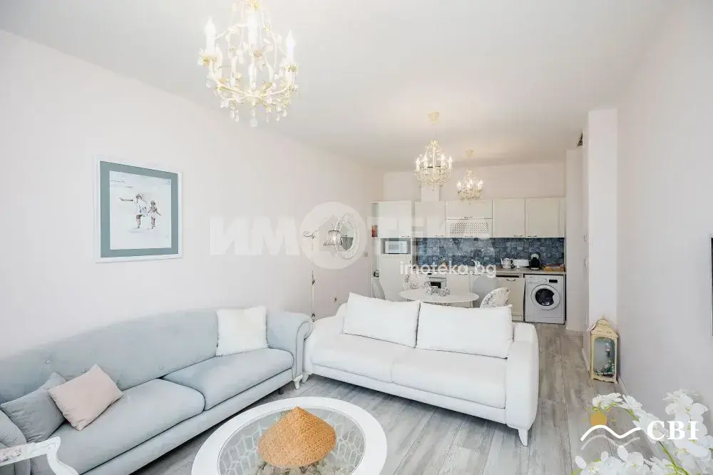 Apartment, 2-room, 100 m², in Varna. Photo 8 of 16. Varna, Black Sea, Bulgaria. Cheap Beach Holiday.