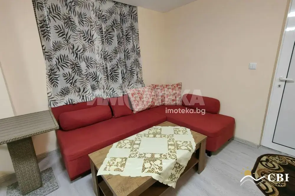 House, 3-room, 80 m², in Vinitsa. Photo 2 of 12. Vinitsa, Black Sea, Bulgaria. Cheap Beach Holiday.