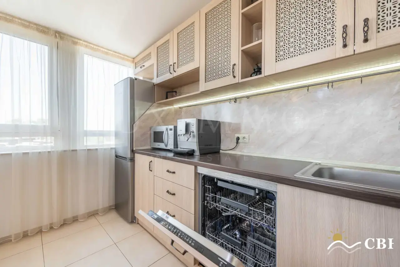Apartment, 3-room, 150 m², in Varna. Photo 5 of 16. Varna, Black Sea, Bulgaria. Cheap Beach Holiday.