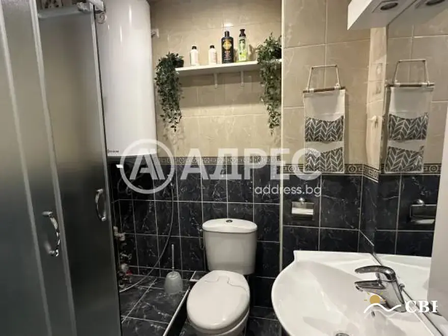 Apartment, 3-room, 75 m², in Varna. Photo 8 of 13. Varna, Black Sea, Bulgaria. Cheap Beach Holiday.