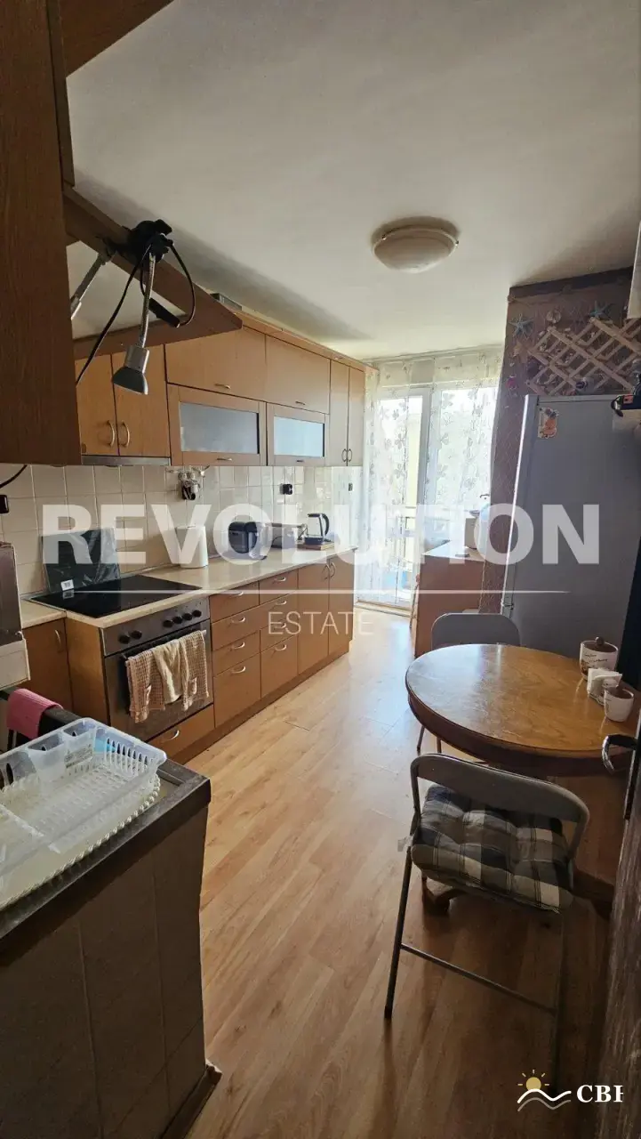 Apartment, 3-room, 75 m², in Varna. Photo 3 of 10. Varna, Black Sea, Bulgaria. Cheap Beach Holiday.
