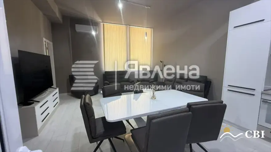 Apartment, 3-room, 120 m², in Varna. Photo 1 of 5. Varna, Black Sea, Bulgaria. Cheap Beach Holiday.