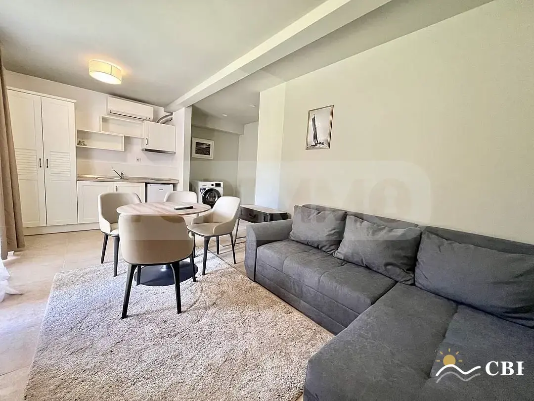 Apartment, 1-room, 60 m², in St. St. Konstantin and Elena. Photo 1 of 9. St. St. Konstantin and Elena, Black Sea, Bulgaria. Cheap Beach Holiday.