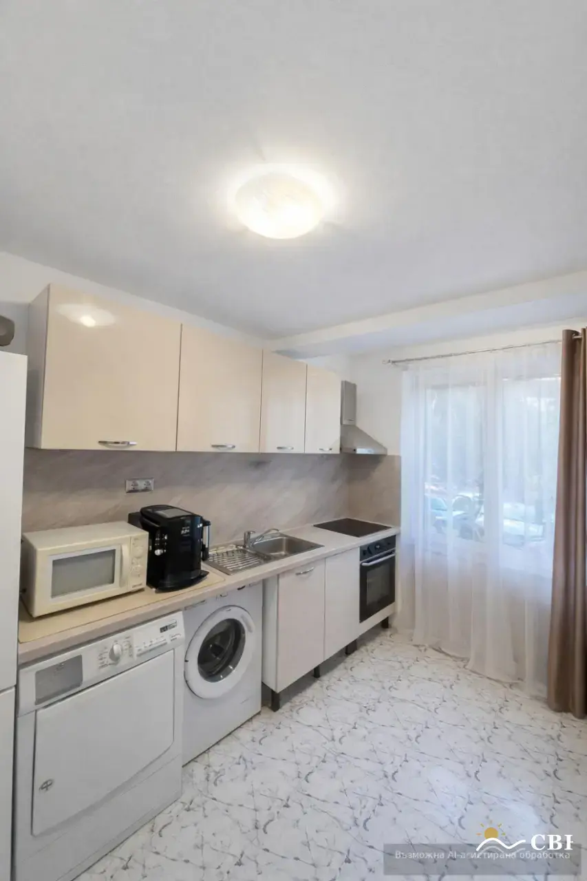 Apartment, 3-room, 70 m², in Varna. Photo 3 of 5. Varna, Black Sea, Bulgaria. Cheap Beach Holiday.