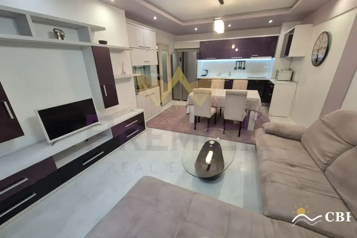 Apartment, 3-room, 85 m², in Varna. Photo 1 of 12. Varna, Black Sea, Bulgaria. Cheap Beach Holiday.