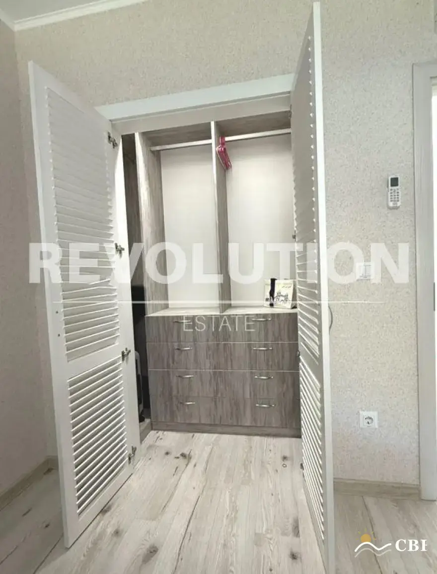 Apartment, 3-room, 100 m², in Varna. Photo 6 of 9. Varna, Black Sea, Bulgaria. Cheap Beach Holiday.