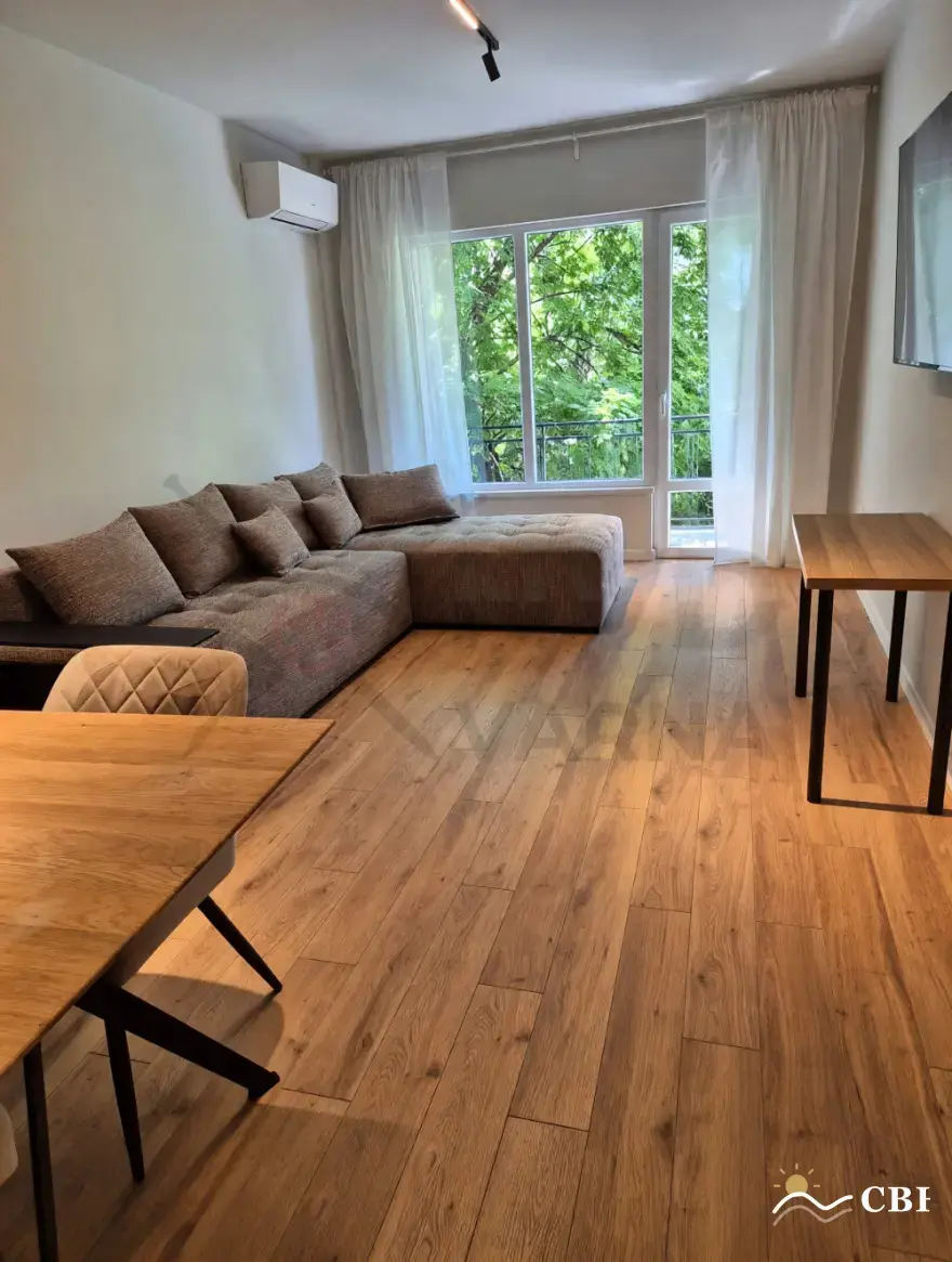 Apartment, 4-room, 111 m², in Varna. Photo 1 of 9. Varna, Black Sea, Bulgaria. Cheap Beach Holiday.