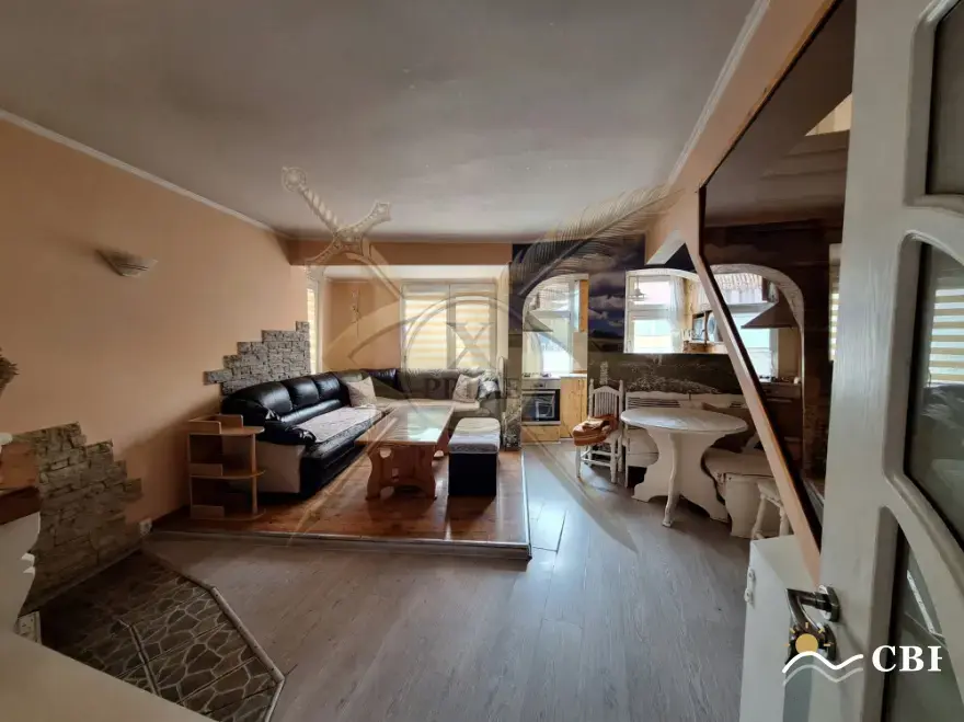 Apartment, 3-room, 90 m², in Varna. Photo 2 of 9. Varna, Black Sea, Bulgaria. Cheap Beach Holiday.
