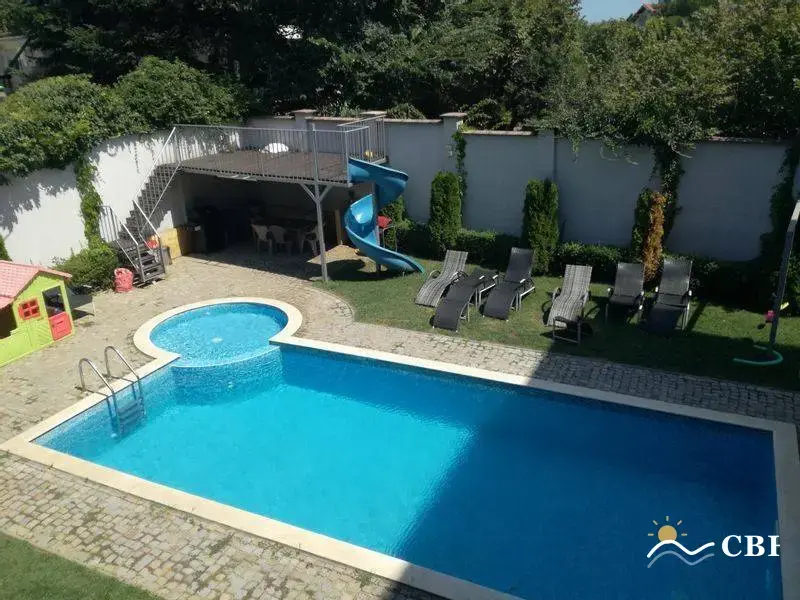 Apartment, 2-room, 75 m², in St. St. Konstantin and Elena. Photo 7 of 7. St. St. Konstantin and Elena, Black Sea, Bulgaria. Cheap Beach Holiday.