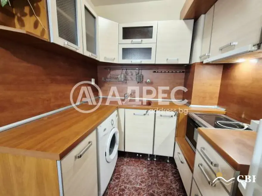 Apartment, 2-room, 65 m², in Varna. Photo 2 of 11. Varna, Black Sea, Bulgaria. Cheap Beach Holiday.