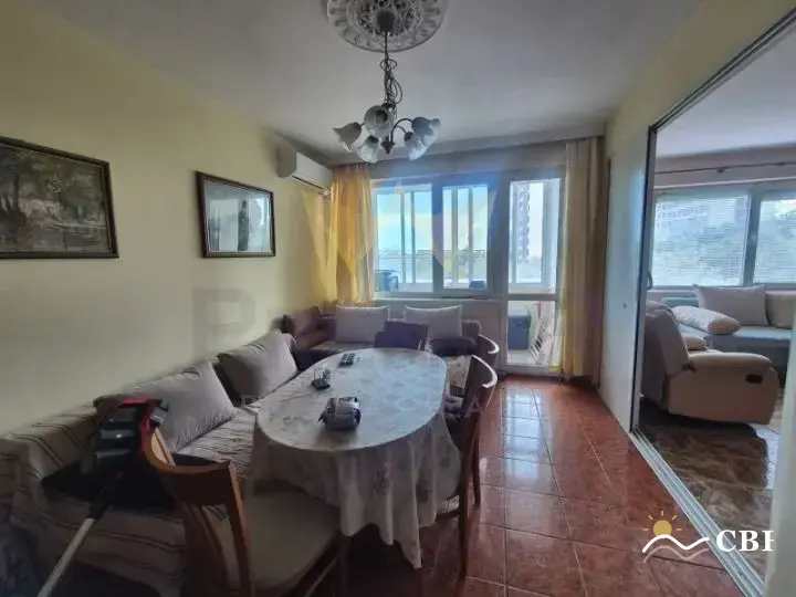 Apartment, 4-room, 100 m², in Varna. Photo 4 of 14. Varna, Black Sea, Bulgaria. Cheap Beach Holiday.