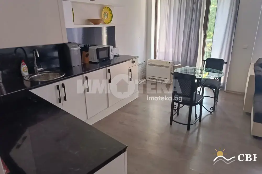 Apartment, 2-room, 57 m², in Burgas. Photo 3 of 9. Burgas, Black Sea, Bulgaria. Cheap Beach Holiday.