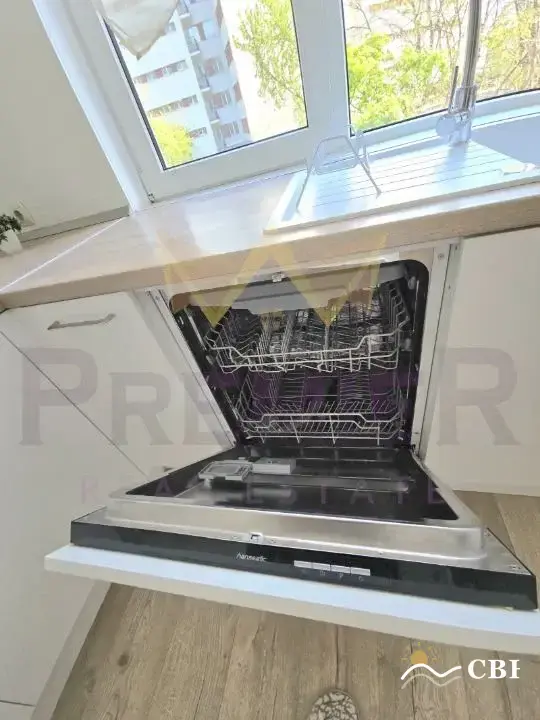 Apartment, 3-room, 85 m², in Varna. Photo 5 of 16. Varna, Black Sea, Bulgaria. Cheap Beach Holiday.
