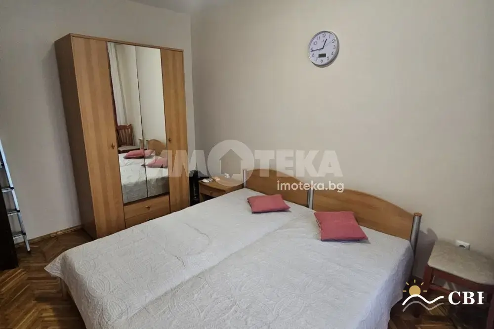 Apartment, 3-room, 75 m², in Varna. Photo 8 of 13. Varna, Black Sea, Bulgaria. Cheap Beach Holiday.