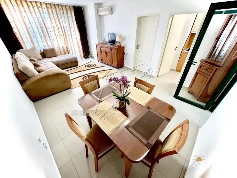 Apartment, 4-room, 77 m², in Burgas. Photo 1 of 13. Burgas, Black Sea, Bulgaria. Cheap Beach Holiday.