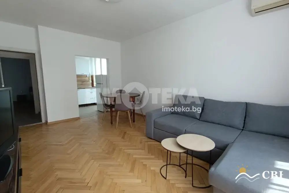 Apartment, 3-room, 82 m², in Varna. Photo 1 of 16. Varna, Black Sea, Bulgaria. Cheap Beach Holiday.