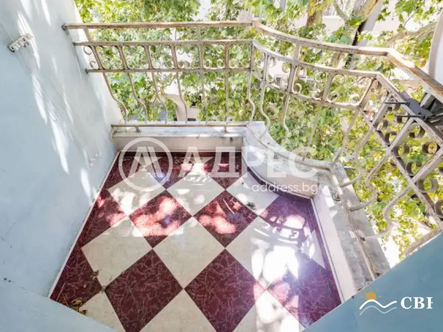 Apartment, 3-room, 100 m², in Varna. Photo 7 of 16. Varna, Black Sea, Bulgaria. Cheap Beach Holiday.
