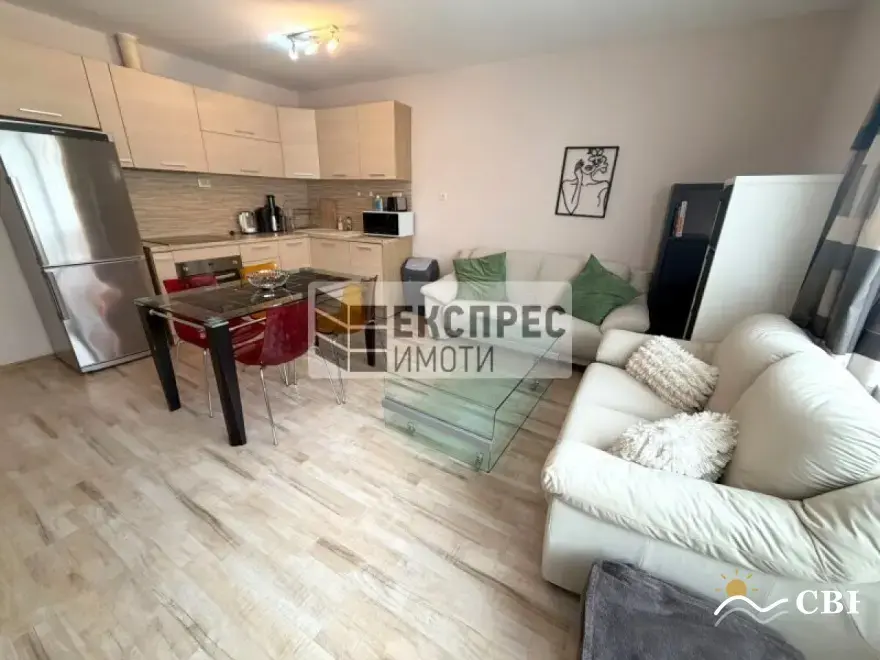 Apartment, 3-room, 100 m², in Varna. Photo 3 of 13. Varna, Black Sea, Bulgaria. Cheap Beach Holiday.