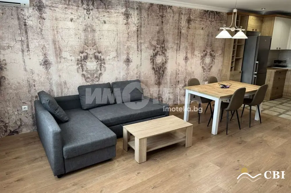 Apartment, 2-room, 70 m², in Varna. Photo 2 of 12. Varna, Black Sea, Bulgaria. Cheap Beach Holiday.