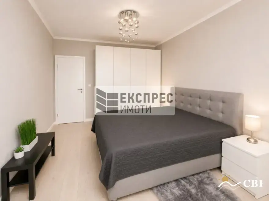 Apartment, 3-room, 130 m², in Varna. Photo 4 of 7. Varna, Black Sea, Bulgaria. Cheap Beach Holiday.