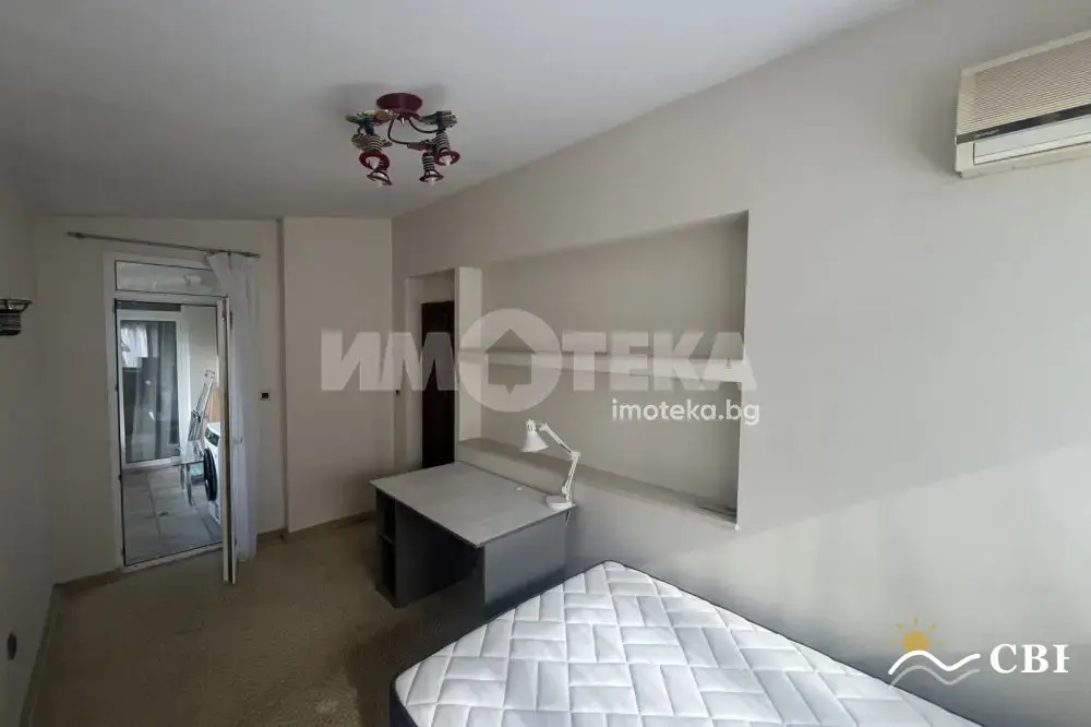 Apartment, 3-room, 90 m², in Varna. Photo 6 of 10. Varna, Black Sea, Bulgaria. Cheap Beach Holiday.