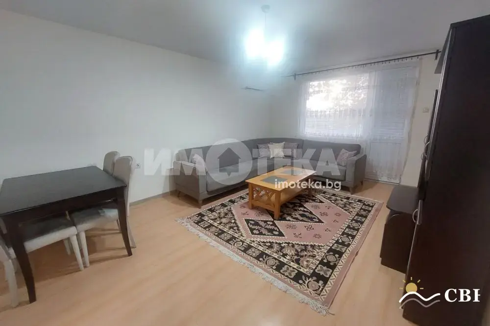 Apartment, 2-room, 70 m², in Pomorie. Photo 2 of 10. Pomorie, Black Sea, Bulgaria. Cheap Beach Holiday.