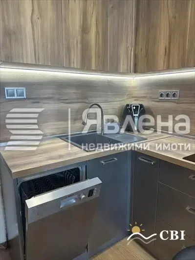 Apartment, 1-room, 44 m², in Burgas. Photo 6 of 11. Burgas, Black Sea, Bulgaria. Cheap Beach Holiday.