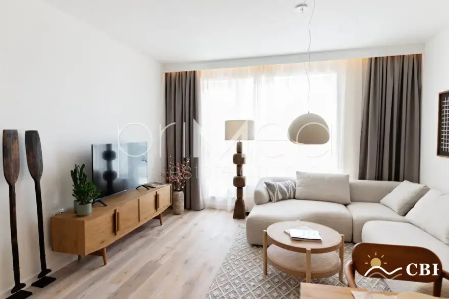 Apartment, 2-room, 110 m², in Burgas. Photo 2 of 11. Burgas, Black Sea, Bulgaria. Cheap Beach Holiday.