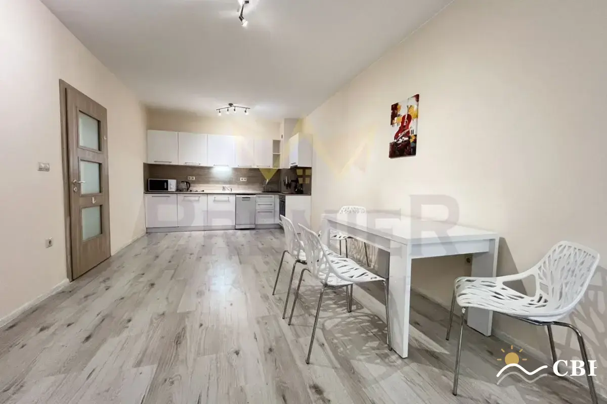 Apartment, 3-room, 115 m², in Varna. Photo 2 of 16. Varna, Black Sea, Bulgaria. Cheap Beach Holiday.