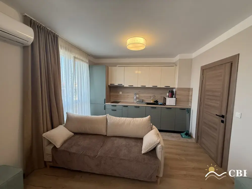 Apartment, 2-room, 80 m², in Burgas. Photo 8 of 16. Burgas, Black Sea, Bulgaria. Cheap Beach Holiday.