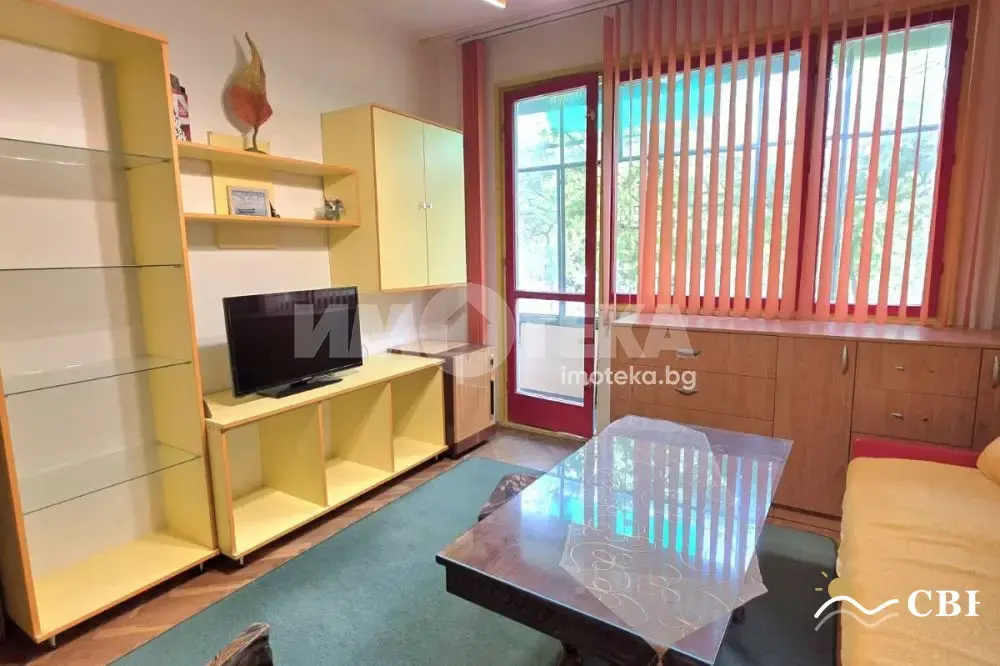 Apartment, 3-room, 75 m², in Varna. Photo 3 of 6. Varna, Black Sea, Bulgaria. Cheap Beach Holiday.