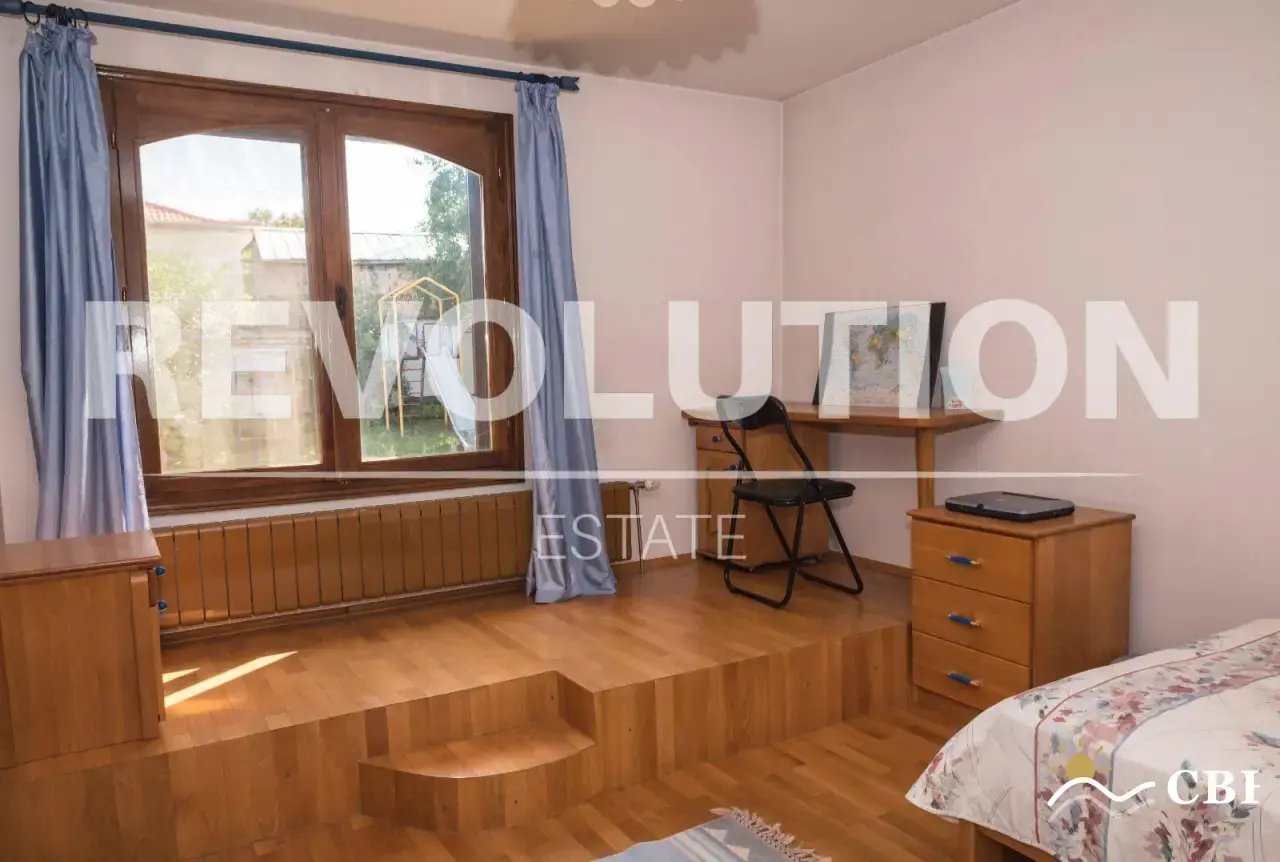 House, 1-room, 300 m², in Varna. Photo 6 of 16. Varna, Black Sea, Bulgaria. Cheap Beach Holiday.