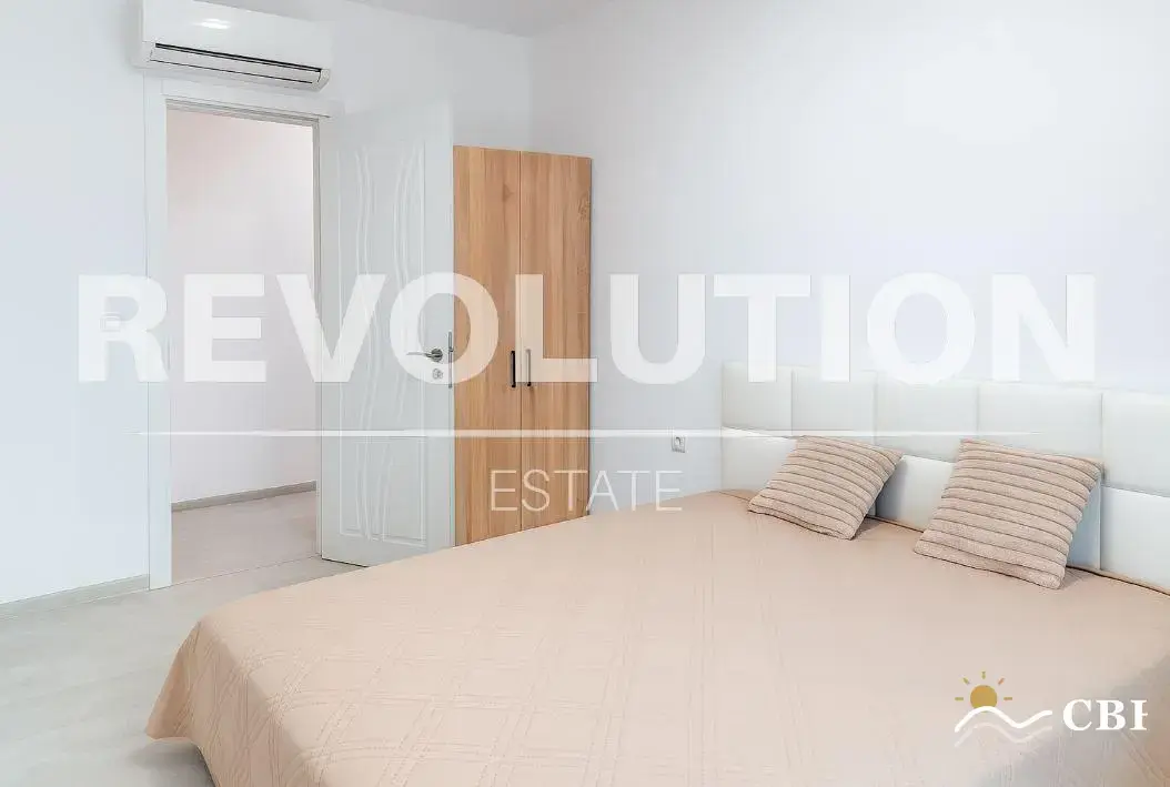 Apartment, 3-room, 85 m², in Varna. Photo 5 of 7. Varna, Black Sea, Bulgaria. Cheap Beach Holiday.