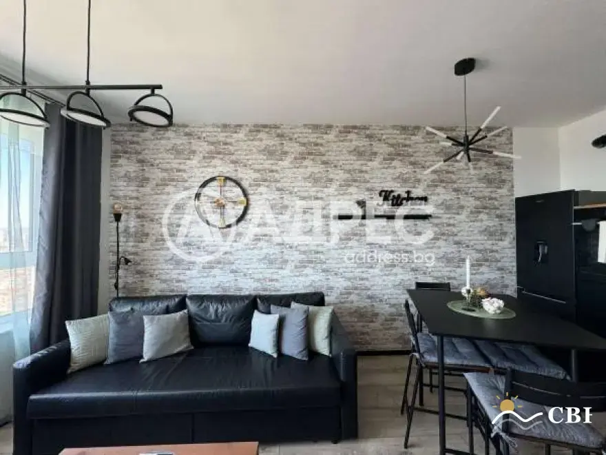 Apartment, 2-room, 75 m², in Burgas. Photo 6 of 14. Burgas, Black Sea, Bulgaria. Cheap Beach Holiday.