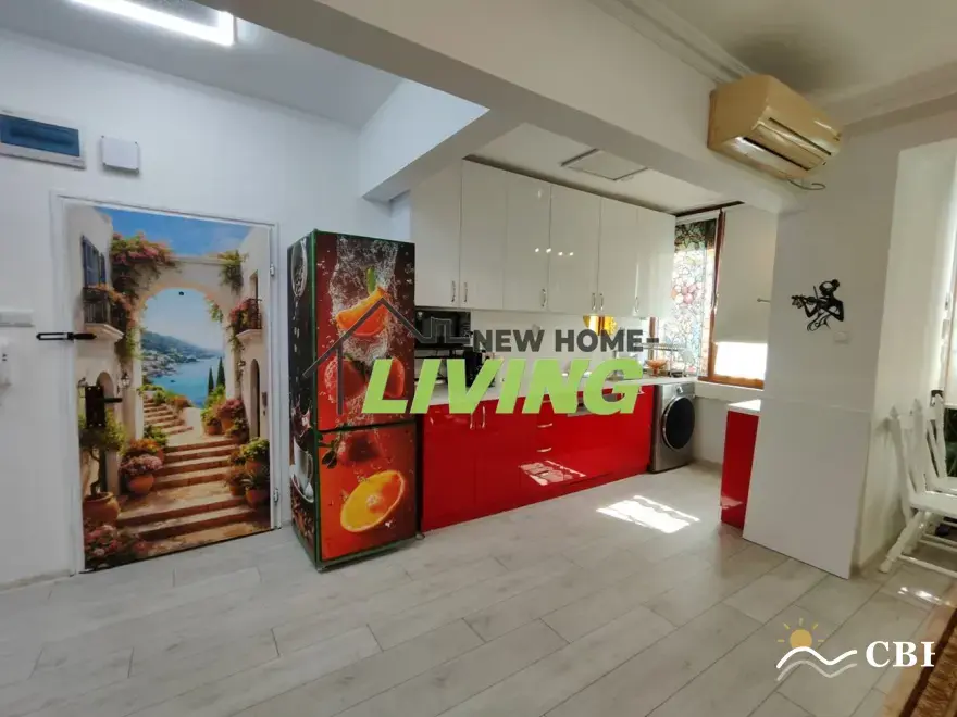 Apartment, 3-room, 78 m², in Burgas. Photo 4 of 14. Burgas, Black Sea, Bulgaria. Cheap Beach Holiday.