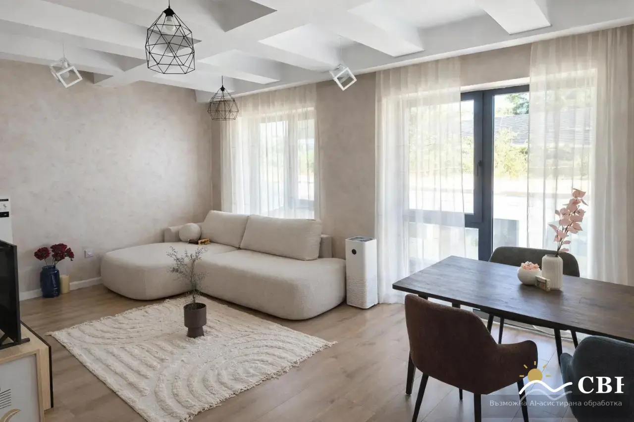 Apartment, 2-room, 67 m², in Burgas. Photo 1 of 5. Burgas, Black Sea, Bulgaria. Cheap Beach Holiday.