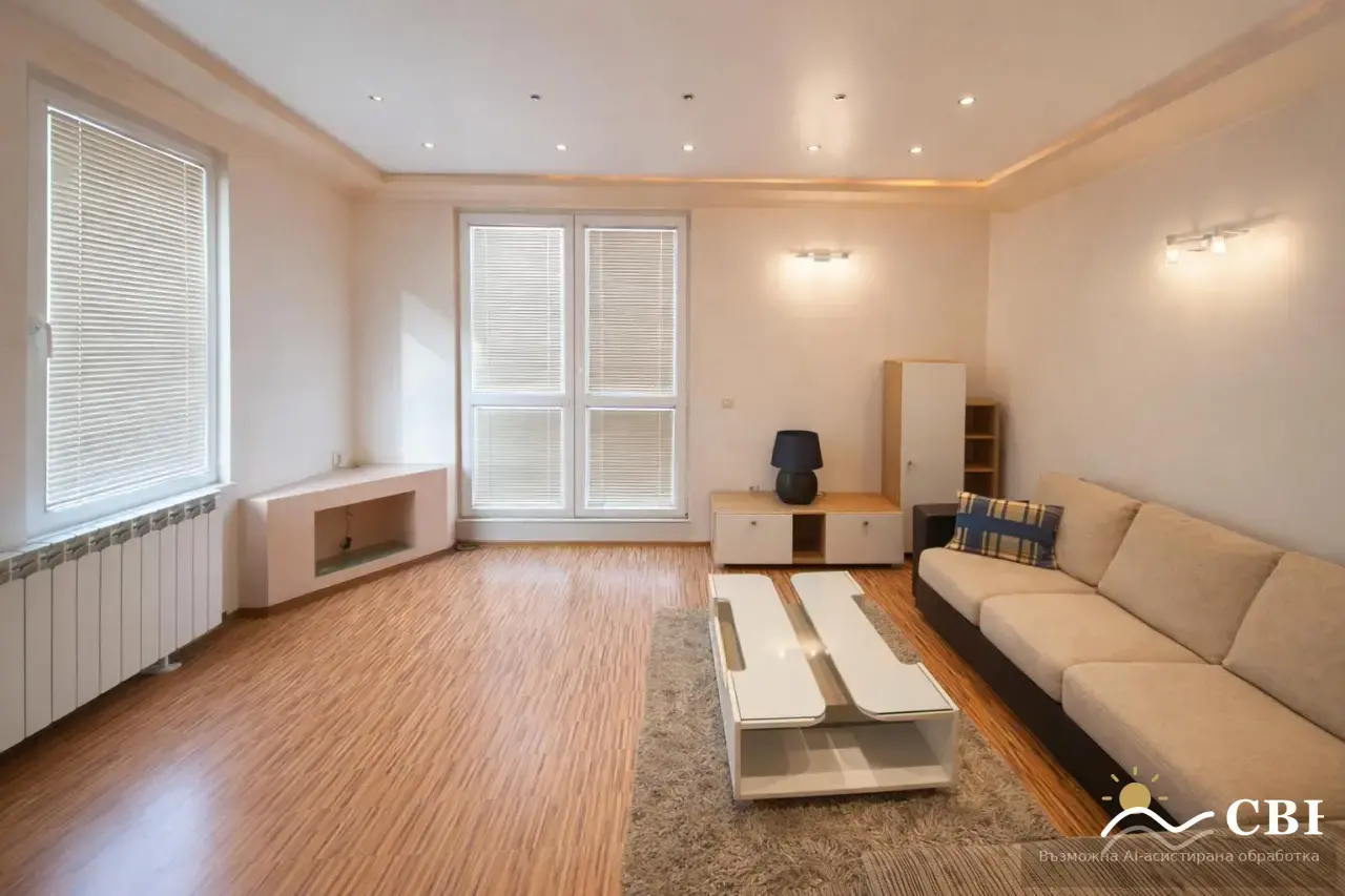 Apartment, 3-room, 140 m², in Varna. Photo 4 of 8. Varna, Black Sea, Bulgaria. Cheap Beach Holiday.