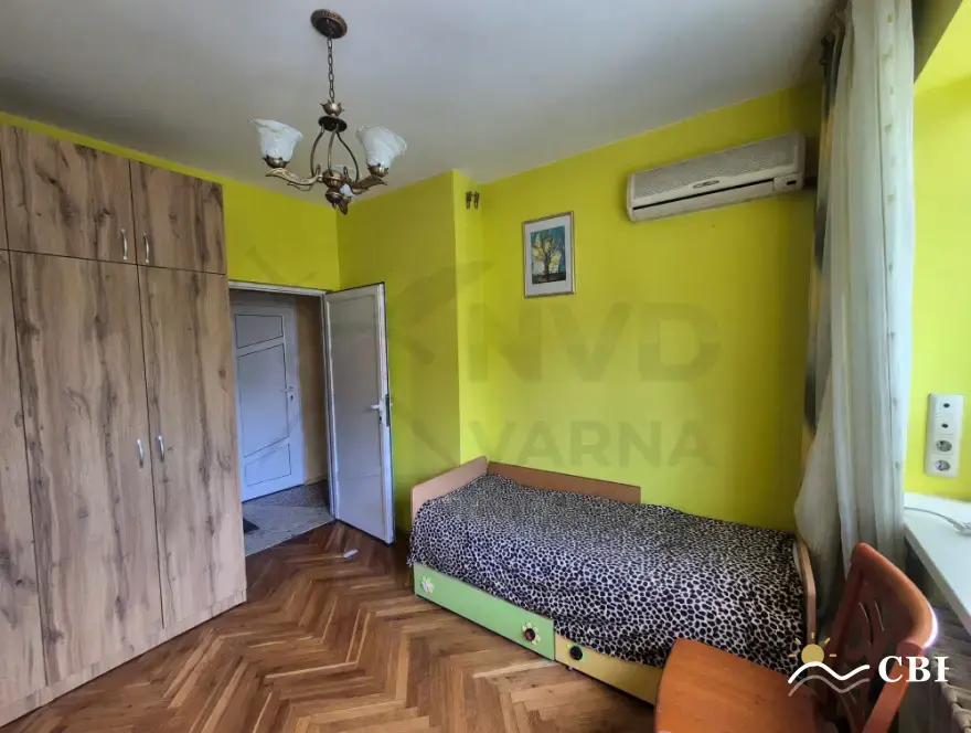 Apartment, 4-room, 100 m², in Varna. Photo 3 of 9. Varna, Black Sea, Bulgaria. Cheap Beach Holiday.