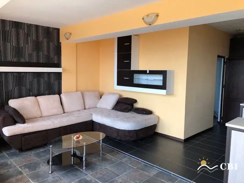 Apartment, 2-room, 60 m², in Varna. Photo 1 of 12. Varna, Black Sea, Bulgaria. Cheap Beach Holiday.
