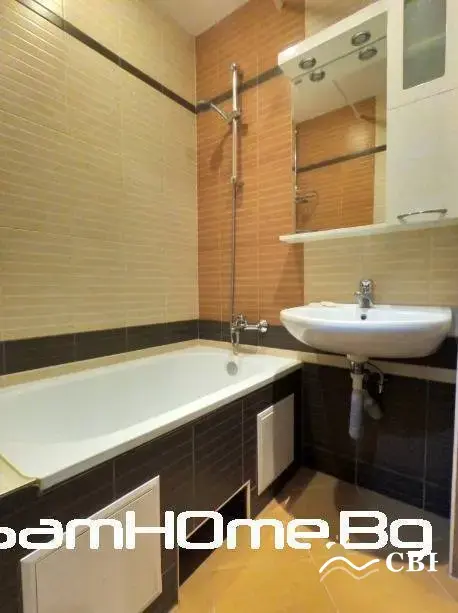 Apartment, 1-room, 70 m², in Varna. Photo 8 of 8. Varna, Black Sea, Bulgaria. Cheap Beach Holiday.