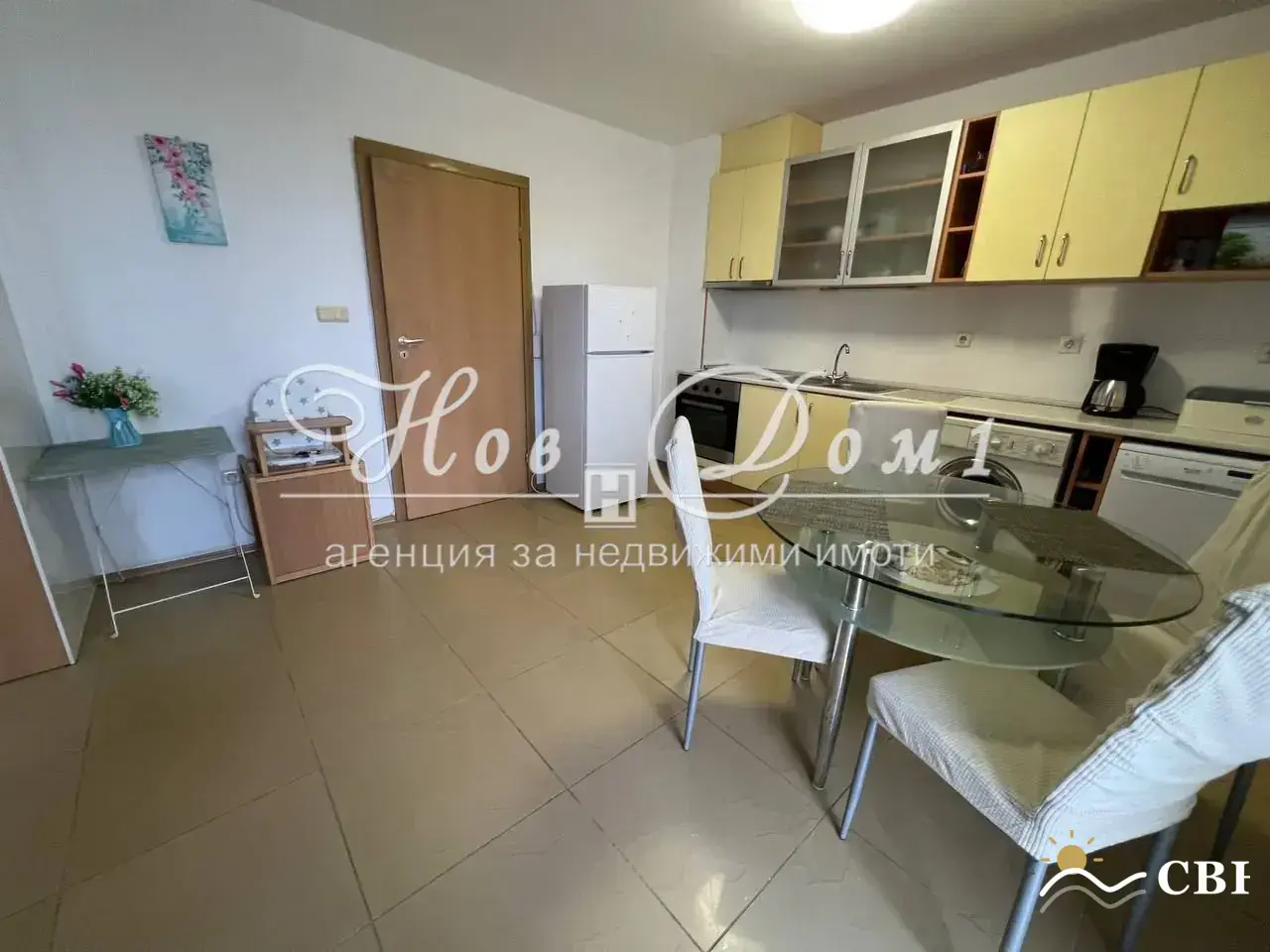 Apartment, 1-room, 65 m², in St. St. Konstantin and Elena. Photo 7 of 11. St. St. Konstantin and Elena, Black Sea, Bulgaria. Cheap Beach Holiday.