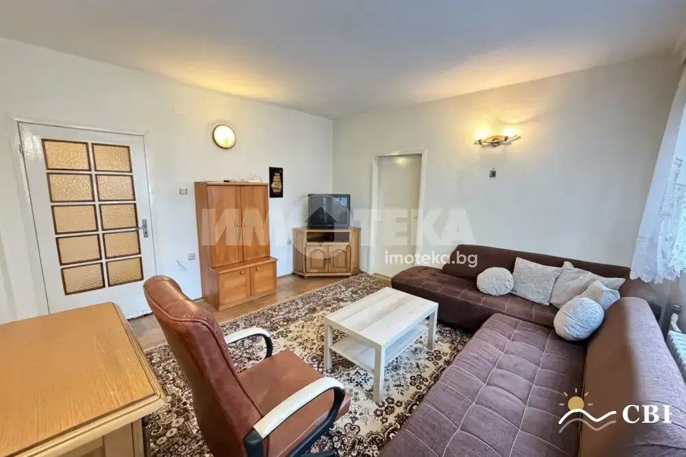 Apartment, 3-room, 100 m², in Varna. Photo 1 of 16. Varna, Black Sea, Bulgaria. Cheap Beach Holiday.