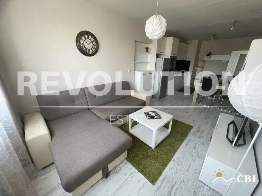 Apartment, 2-room, 80 m², in Varna. Photo 1 of 9. Varna, Black Sea, Bulgaria. Cheap Beach Holiday.