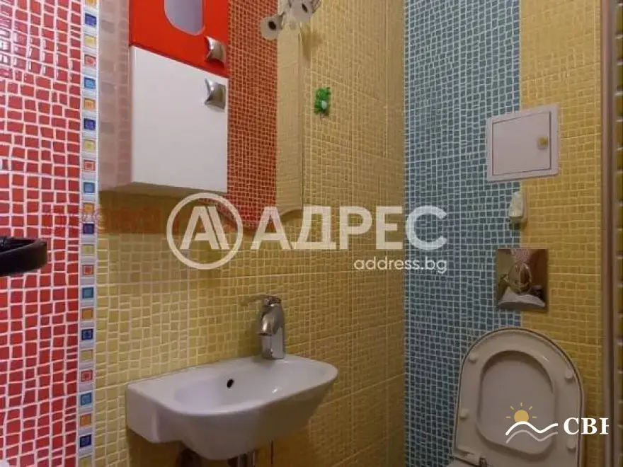 Apartment, 1-room, 100 m², in Burgas. Photo 8 of 16. Burgas, Black Sea, Bulgaria. Cheap Beach Holiday.