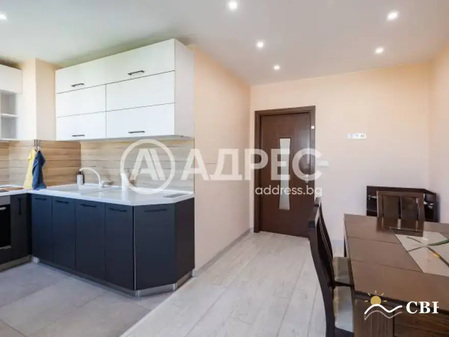 Apartment, 3-room, 78 m², in Varna. Photo 2 of 16. Varna, Black Sea, Bulgaria. Cheap Beach Holiday.