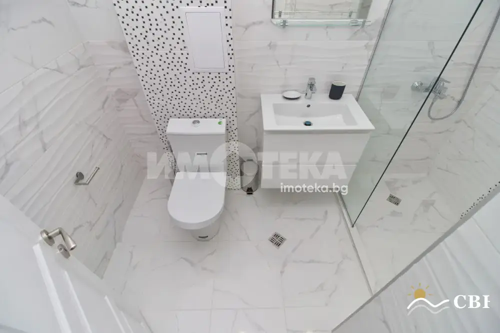 Apartment, 2-room, 65 m², in Varna. Photo 9 of 12. Varna, Black Sea, Bulgaria. Cheap Beach Holiday.